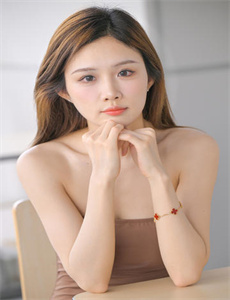 《寂寞的大乳老师中文字幕-网狐影院》