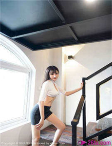 《搔脚心视频-公交车猛烈进出婷婷老师》